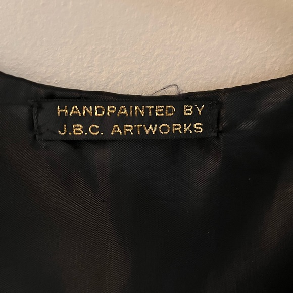 Vest - Picture 2 of 3